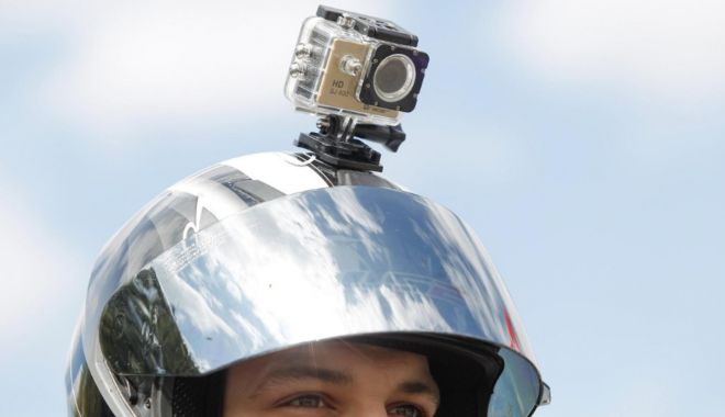 Lovitură pentru MOTOCICLIȘTI. Se înăsprește examenul pentru permis, vezi ce devine OBLIGATORIU - moto-1674228890.jpg
