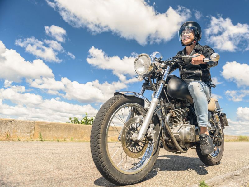 Motociclistul și vrăbiuța - motociclist-1780326135.webp