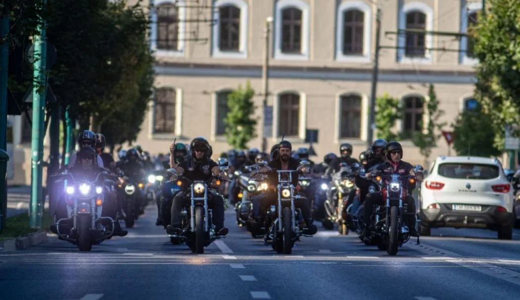 Peste 250 de motociclişti, unii veniţi din Serbia, au participat la o paradă în memoria lui Nicu Covaci - motociclisti-timisoara-1723039168.jpg