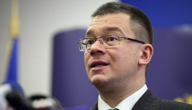 Ungureanu susține că este important să se prevină fragmentarea dreptei - mru-1365579873.jpg