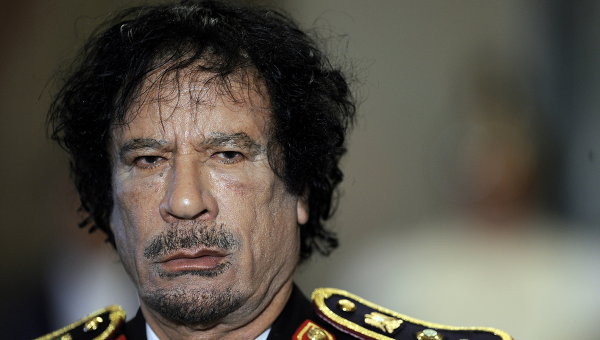 Muammar Gaddafi, urmărit de Interpol - muammargaddafi-1315571623.jpg