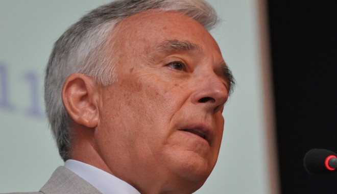 Rata dobânzii de politică monetară, redusă la nivelul de 4,25% - mugurisarescu19-1380536981.jpg