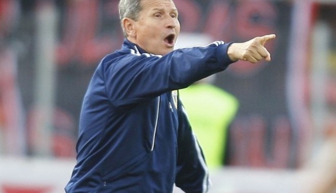 Fotbal: Gheorghe Mulțescu, noul antrenor al echipei Dinamo București - multescu-1370451590.jpg