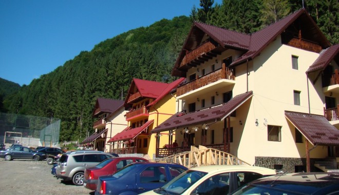 86 milioane de lei cheltuite în minivacanța de 1 Mai și Paște, în România - munte-1367997056.jpg