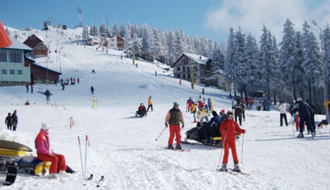 Turiștii români au cheltuit în țară aproximativ 18 milioane de euro în minivacanța de Craciun - munte2-1545845999.jpg