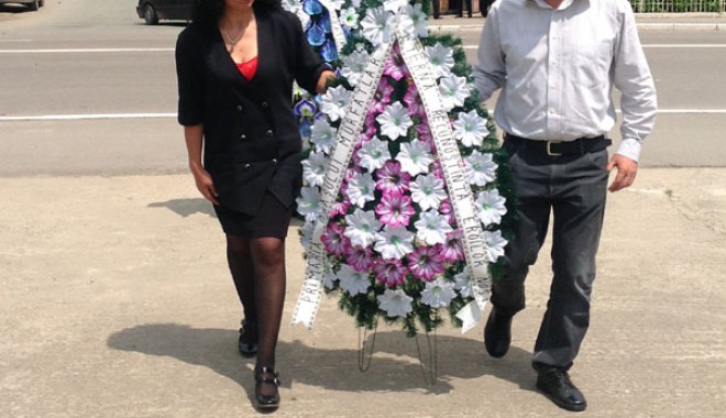 Eroii au fost comemorați la Murfatlar - murfatlarziuaeroilor1-1337878543.jpg