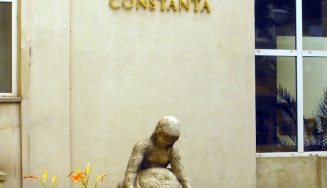 Locuri de văzut în vacanță: Muzeul de Artă din Constanța - muzeu-1309366261.jpg
