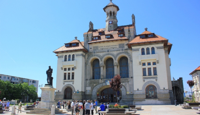 Comorile culturale ale Chinei, expuse la Constanța - muzeu-1496849815.jpg