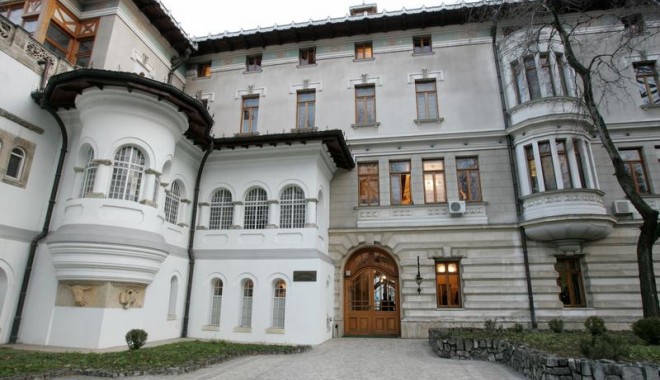 La Palatul Cotroceni a început ședința CSAT - muzeucotroceni-1342700483.jpg