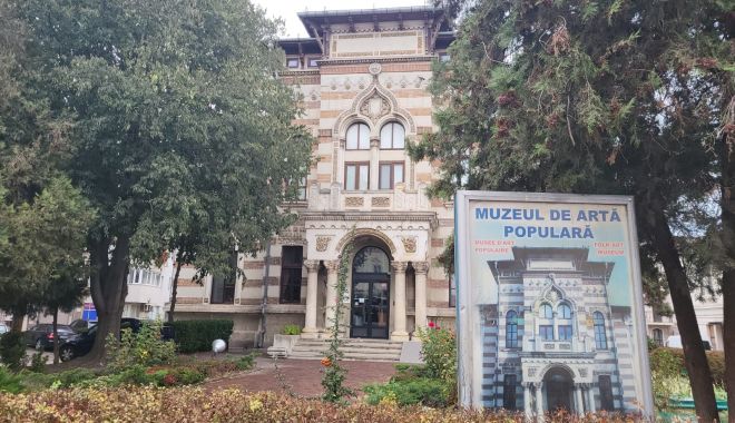 Obiecte prețioase din patrimoniul Muzeului de Artă Populară, într-o expoziție temporară - muzeul-de-arta-populara-1698830017.jpg