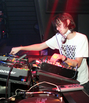 Mamaia, capitala muzicii electronice - muzica-1310141273.jpg