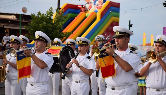 Muzică militară pe faleza de la Cazino - muzicamilitara-1564782075.jpg