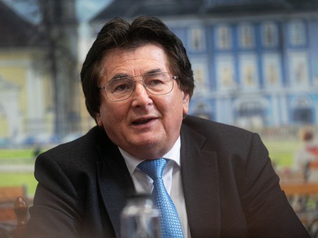 Fostul primar din Timișoara, Nicolae Robu, internat de urgență la spital - mzmzmweynzc0otqzyznhmjvimwm0mjzi-1763970733.jpg