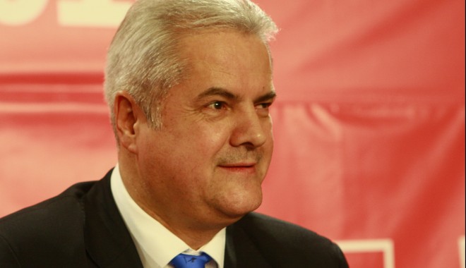 ADRIAN NĂSTASE S-A ÎMPUȘCAT ÎN GÂT - nastase-1340227319.jpg