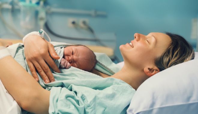 INS: România continuă să înregistreze un spor natural negativ, în iulie