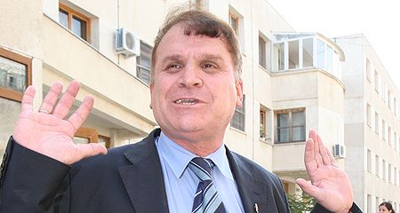 Nati Meir, trimis în judecată pentru înșelăciune în formă continuată - natimeir-1348766172.jpg