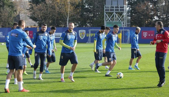 Trag tare la antrenamente! Tricolorii se pregătesc pentru duelul cu Suedia - nationala-1573591751.jpg