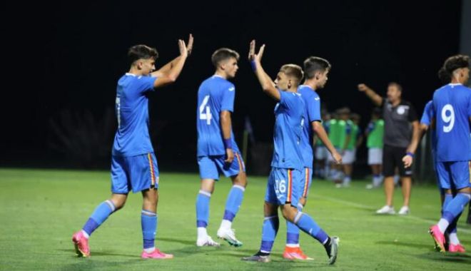 12 stranieri la România U16 pentru dubla amicală împotriva Spaniei - nationala-u16-1697965291.jpg