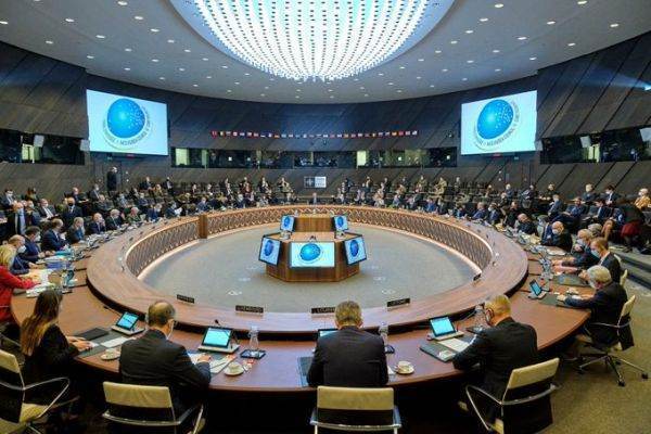 NATO condamnă încălcarea spaţiului aerian al României de către drone ruseşti