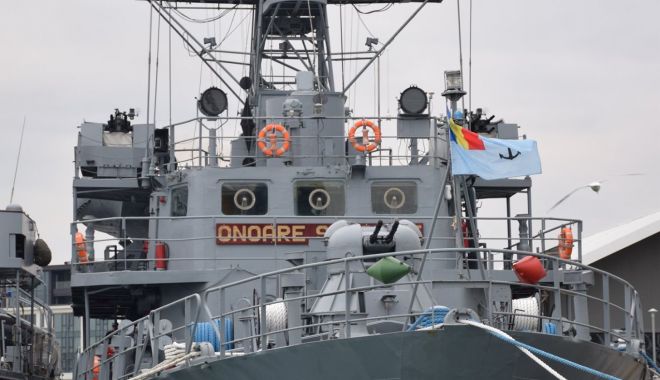 Cinci nave din Gruparea Navală NATO fac escală în portul Constanța - natoportescala-1605113535.jpg