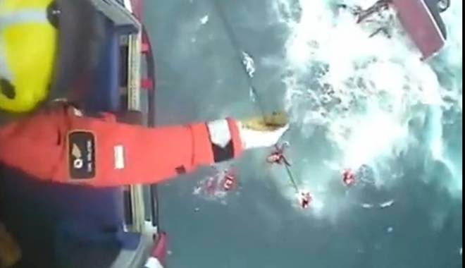 TRAGEDIE în Mediterana. Un vas s-a scufundat. Bilanț posibil: 700 de morți - naufragiu-1429511337.jpg