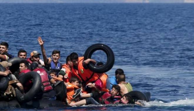 Naufragii în Marea Egee. Cel puțin 15 morți, între care șase copii - naufragiu-1453449417.jpg