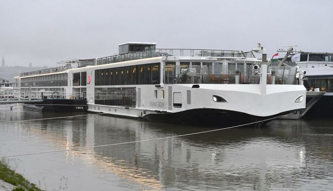 Navă scufundată la Budapesta. Poliția ungară a lansat o anchetă - nava-1559245359.jpg
