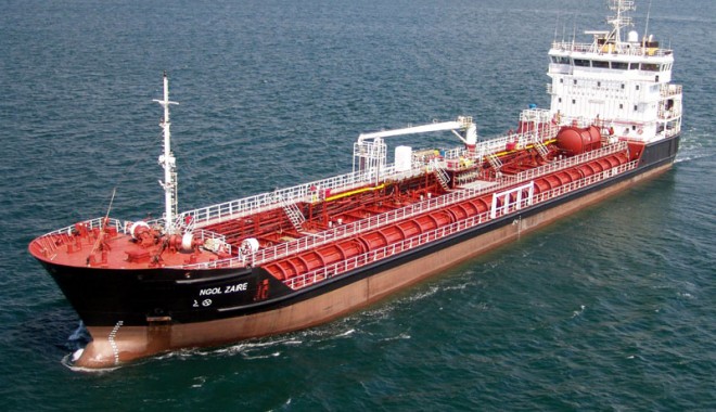 Iranul susține Siria să spargă embargoul petrolier - navairaniana-1344174646.jpg