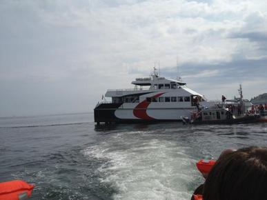 145 de pasageri și un câine, salvați de pe un ferry-boat eșuat - navaprovincetown3-1345985011.jpg