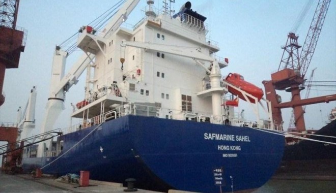 Pirații nigerieni deschis focul de arme asupra unui cargou - navasafmarinesahel-1360917557.jpg