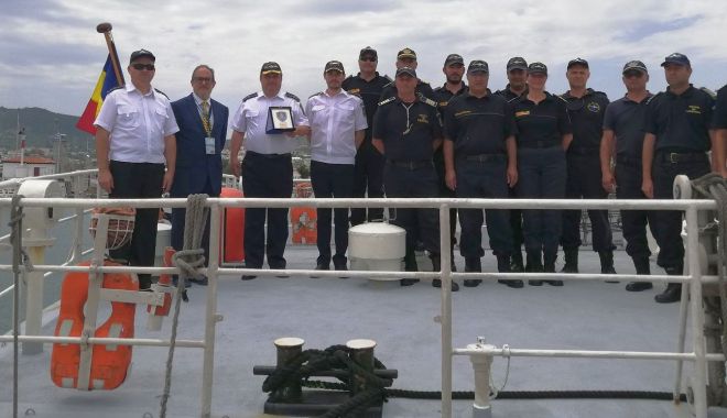Aprecieri pentru polițiștii de frontieră constănțeni aflați în misiune în Marea Egee - navasursapolitiadefrontiera-1592122640.jpg