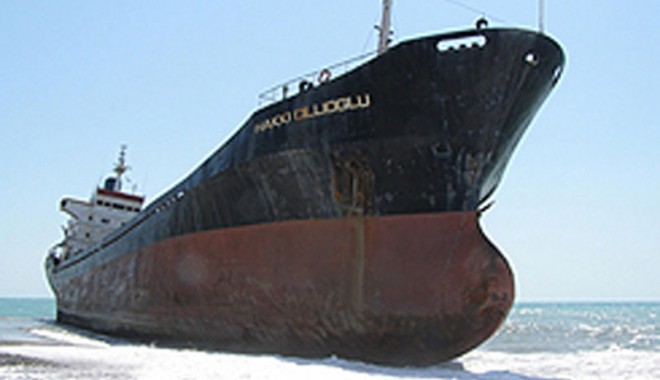 O navă turcească a fost salvată de… furtună - navaturceasca-1341160977.jpg
