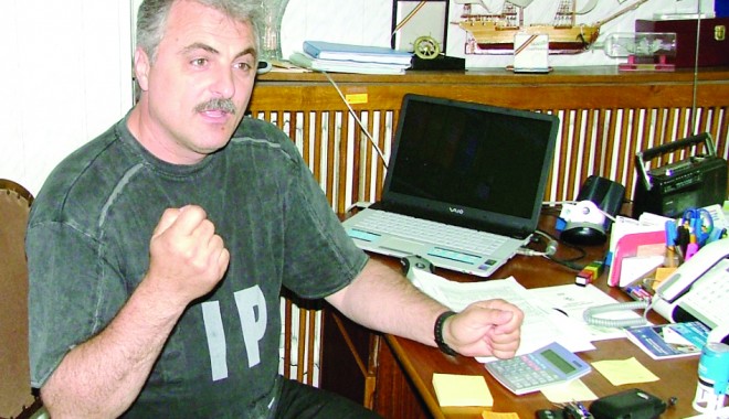 Navele sub standard vor fi boicotate de sindicatele navigatorilor de la Marea Neagră - navelemihalcioiuadrian1-1410367352.jpg