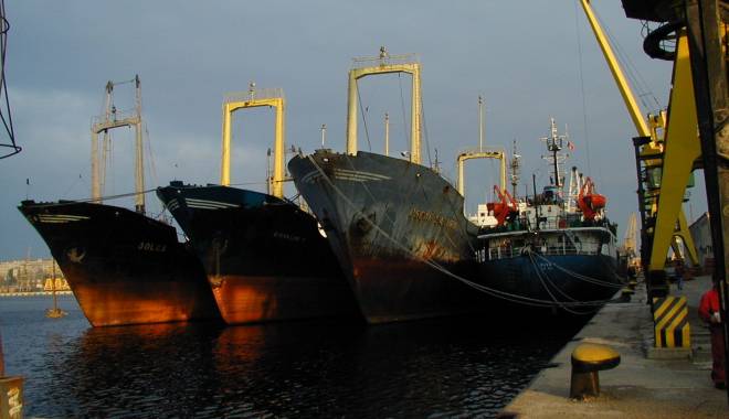 Adevărații vinovați ai distrugerii flotei naționale - navelesolcaoceanline5sioscarsatu-1439563293.jpg