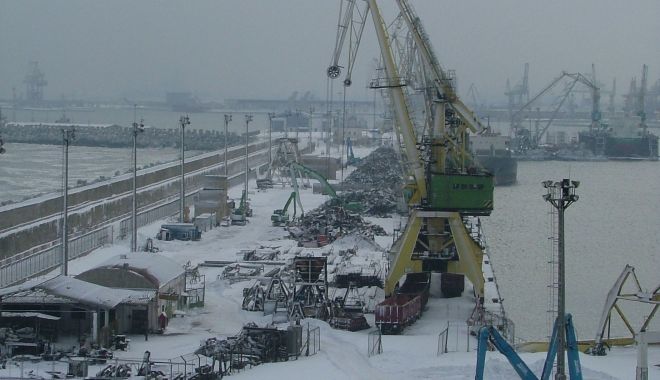 Navigația, suspendată în porturile maritime - navigatiaafostsuspendatainportur-1580976889.jpg