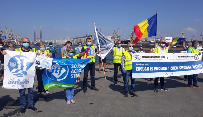 Navigatorii și docherii constănțeni, protest împotriva blocării schimburilor de echipaje - navigatoriisidocheriiconstanteni-1593098545.jpg
