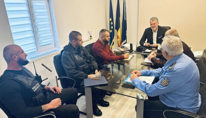 Florin Chelaru scoate Poliția Locală pe străzile din Năvodari - navodari-politie-1697815497.jpg