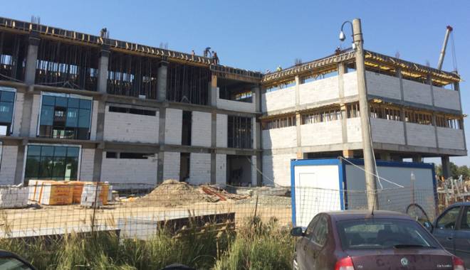 Năvodariul ar putea avea spital. Se lucrează de zor la clădire - navodari4-1440780163.jpg