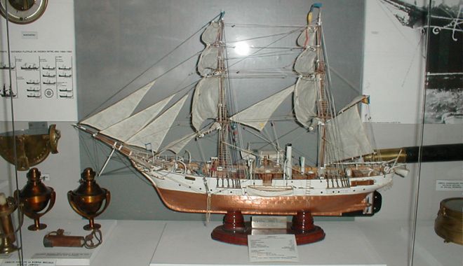 Colecție  de navomodele la Muzeul Marinei Române - navomodele1-1529337698.jpg
