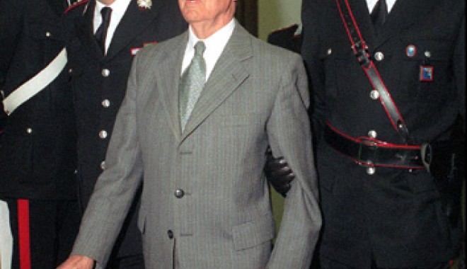 Fostul căpitan SS Erich Priebke, înmormântat în cimitirul unei închisori - nazist-1383924503.jpg