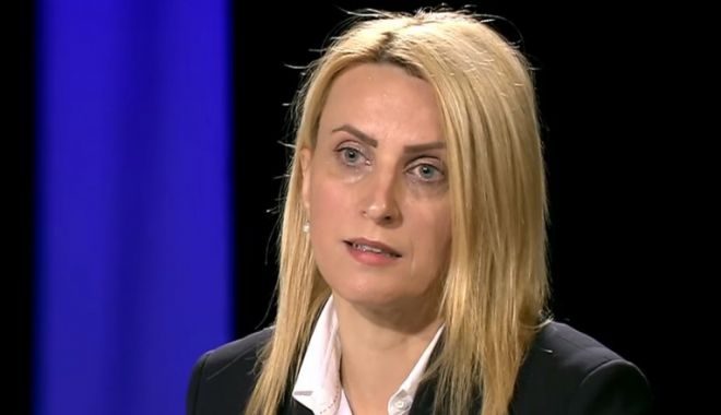 Mahler: Leziunile pulmonare întâlnite la utilizatorii de dispozitive electronice şi tutun încălzit - similare cu cele întâlnite la COVID - ndamagfzad1lndaznjixyzgxmjg0zjhi-1668675219.jpg