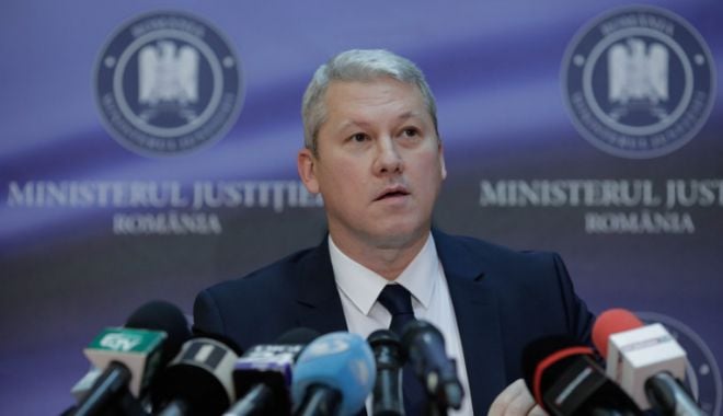 Cătălin Predoiu: 