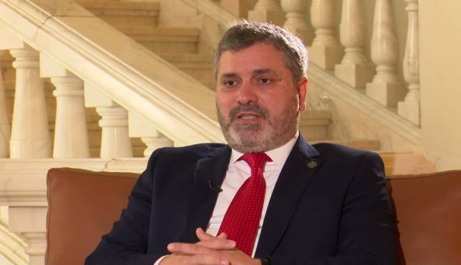 Senatorul Remus Negoi, alături de medicii de familie. 