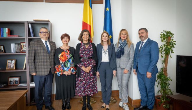 Senatorul Remus Negoi, întâlnire cu oficialul Gabriela Ramos de la UNESCO - negoiunesco-1664988154.jpg