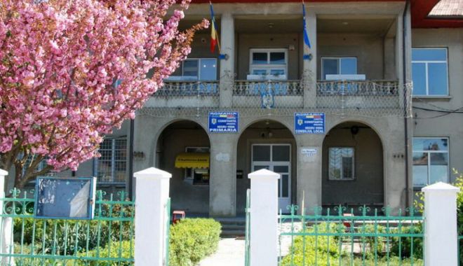 Administrația locală din Negru Vodă achiziţionează microbuze electrice pentru elevi - negru-voda-1687542660.jpg