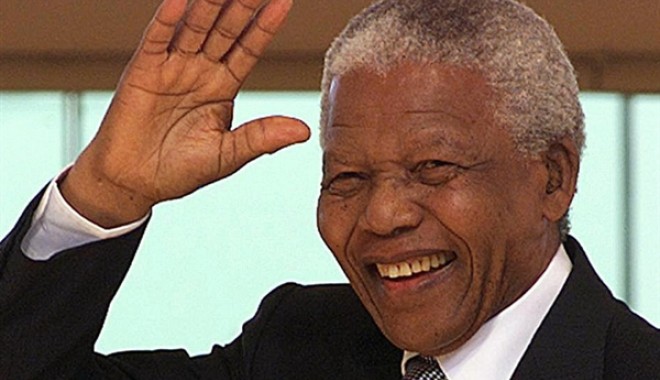 Drogba și Eboue ar putea fi sancționați pentru că i-au adus un omagiu lui Nelson Mandela - nelsonmandelaaincetatdinviata109-1386513778.jpg