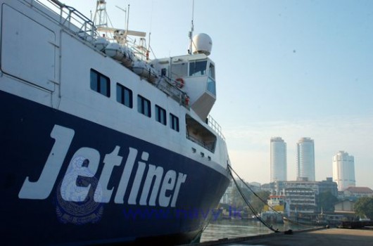Nemaipomenit: Un ferry-boat cu 60 de pasageri a făcut 