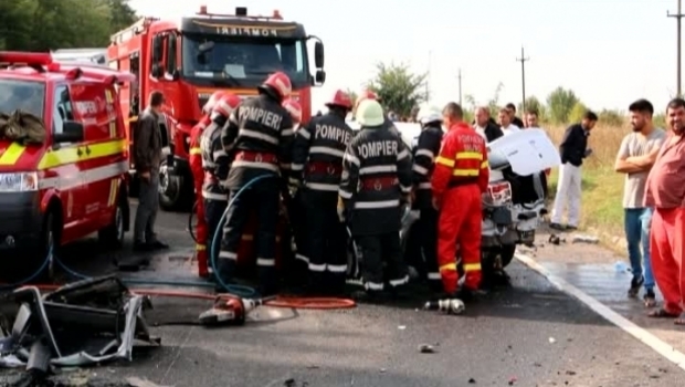 TRAGEDIA ZILEI! Bebelușul rănit în accidentul provocat de un preot, pe Autostrada Soarelul, a murit - nenorocire9215100026790800-1504612847.jpg