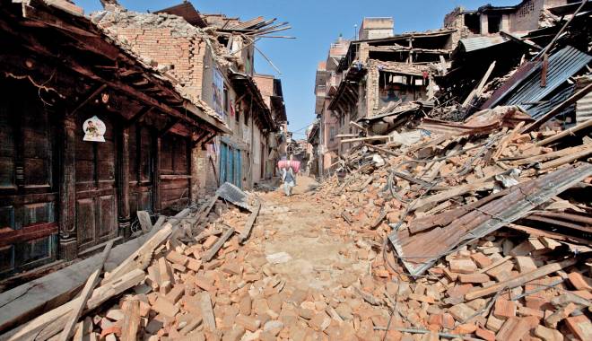 UN NOU CUTREMUR DEVASTATOR ÎN NEPAL! - nepaldistruscutremur-1431416958.jpg