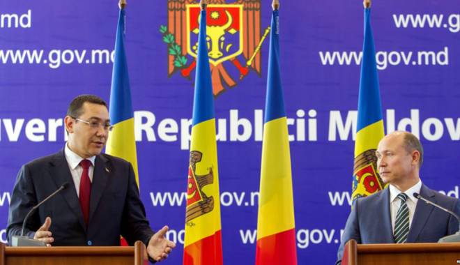 Îmbrânceli înaintea ședinței de Guvern  România-Republica Moldova, de la Neptun - neptunvictorpontasivaleriustrele-1442935164.jpg